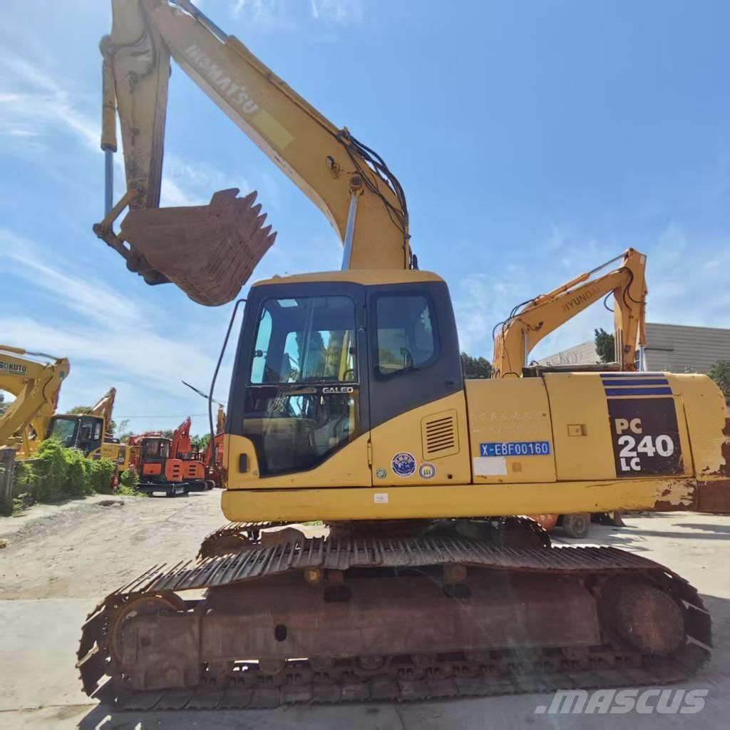 Komatsu PC 240 LC-7 Roomikekskavaatorid
