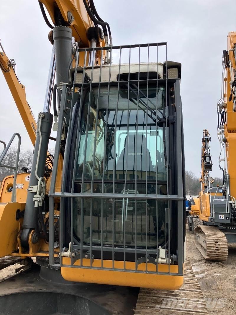 Liebherr R926 Roomikekskavaatorid