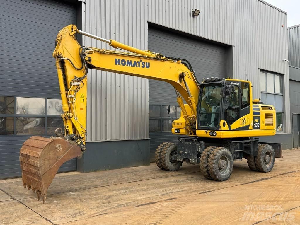 Komatsu PW180-11 Ratasekskavaatorid