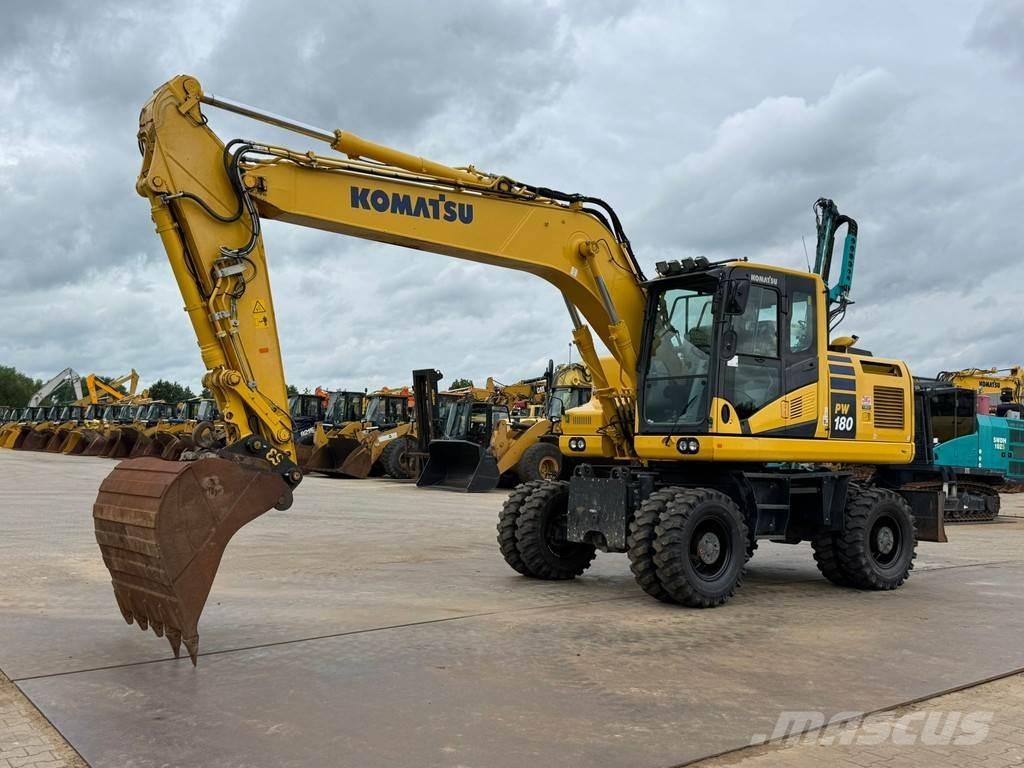Komatsu PW180-11 Ratasekskavaatorid