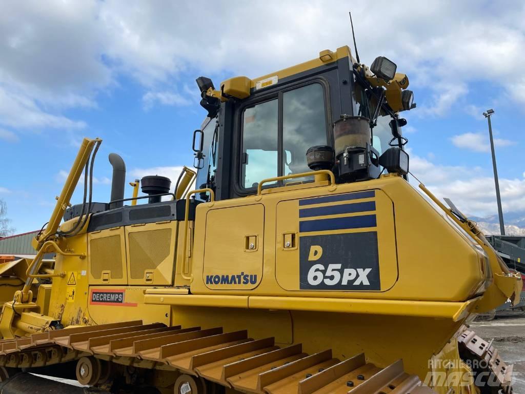 Komatsu D65PX-18 Buldooserid