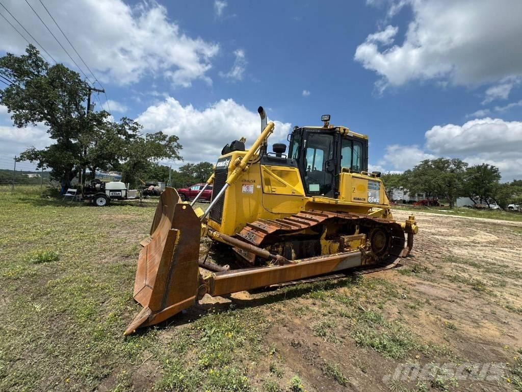 Komatsu D65WX-17 Buldooserid