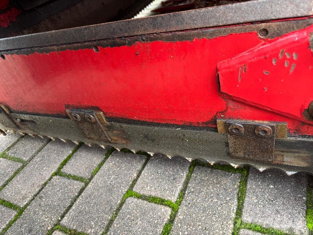 Trioliet TU 195 Rullipurustid, noad ja lahtirullijad