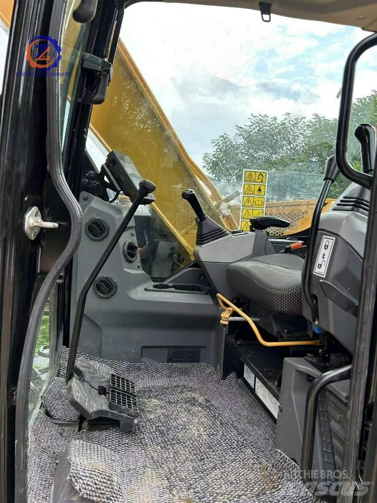 CAT 307,5 Miniekskavaatorid < 7 t