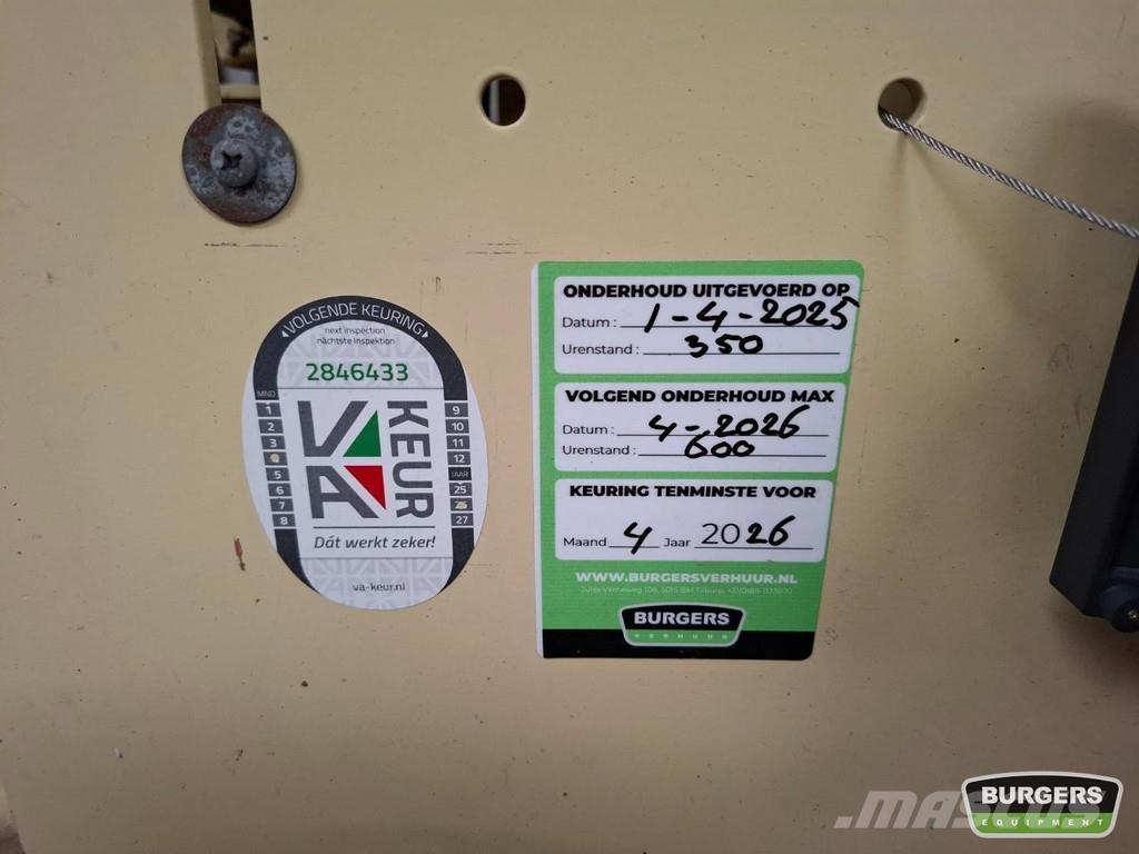 JLG 3246ES Käärtõstukid