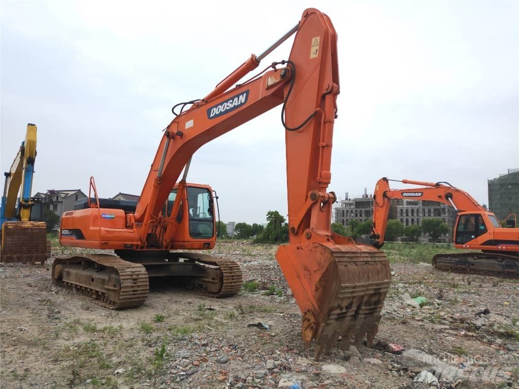 Doosan DH 300 LC-7 Roomikekskavaatorid