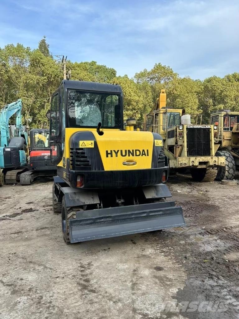 Hyundai 60 W-7 Ratasekskavaatorid