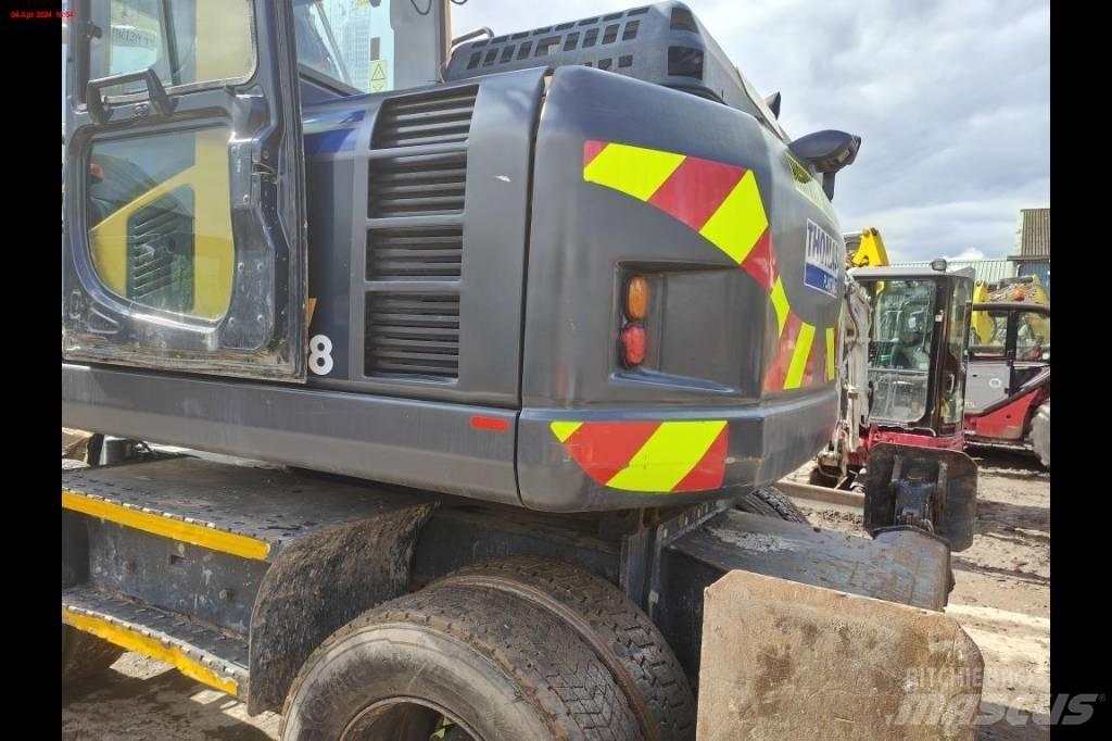 Komatsu PW 148-8 Ratasekskavaatorid