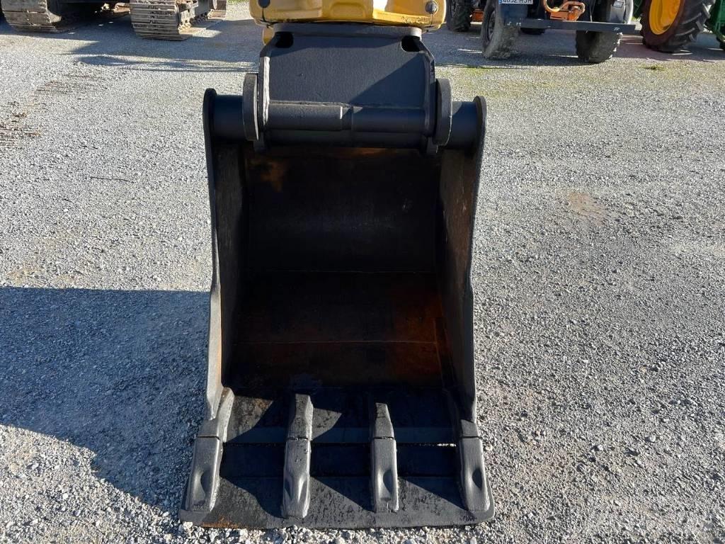 CAT M 318 F Ratasekskavaatorid