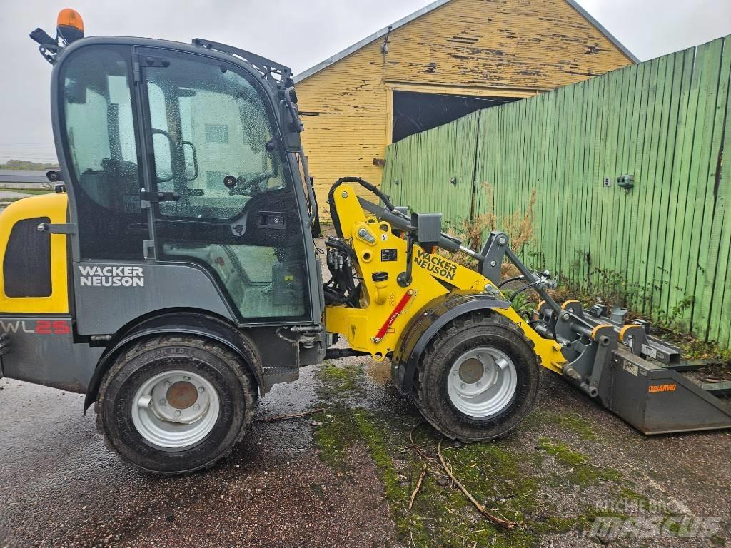 Wacker Neuson WL 25 Rataslaadurid