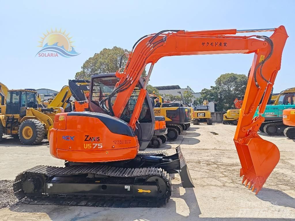 Hitachi ZX 75 Väikeekskavaatorid 7t-12t