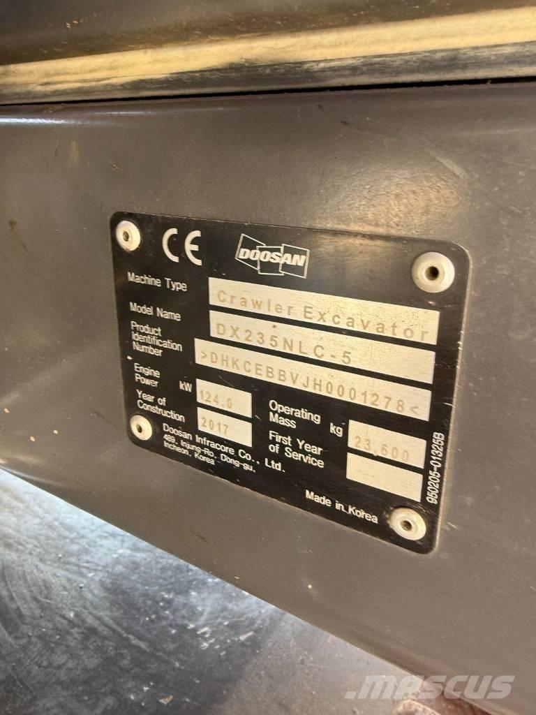 Doosan DX 235 NLC-5 Roomikekskavaatorid