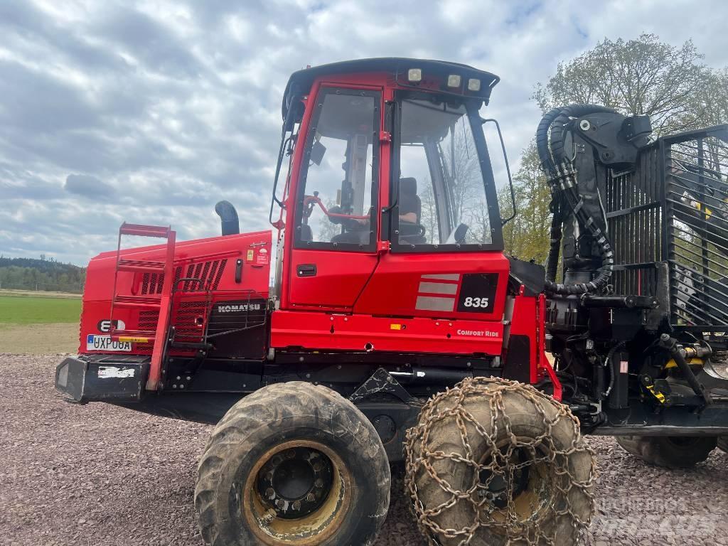 Komatsu 835 Forwarderid