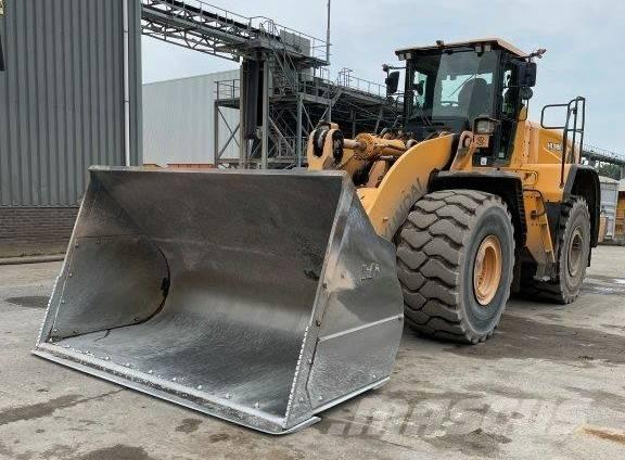 Hyundai HL980XT Rataslaadurid