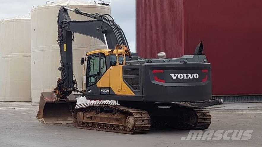 Volvo EC 250 E Roomikekskavaatorid
