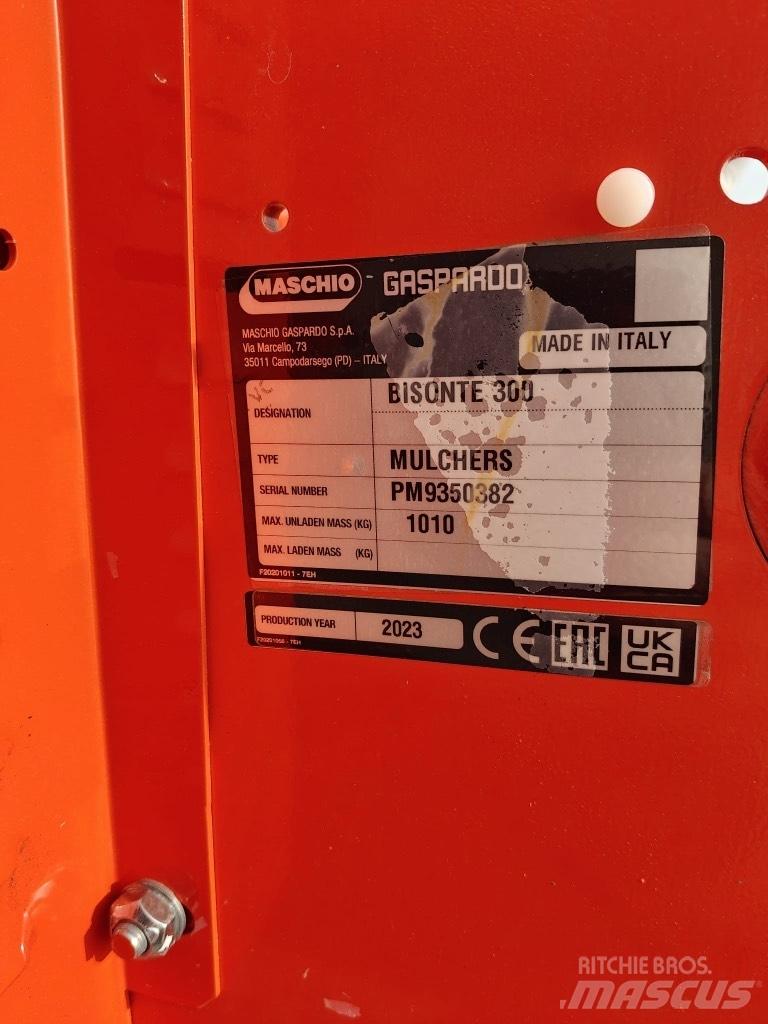 Maschio Bisonte 300 Karjamaade niidukid / pealselõikurid