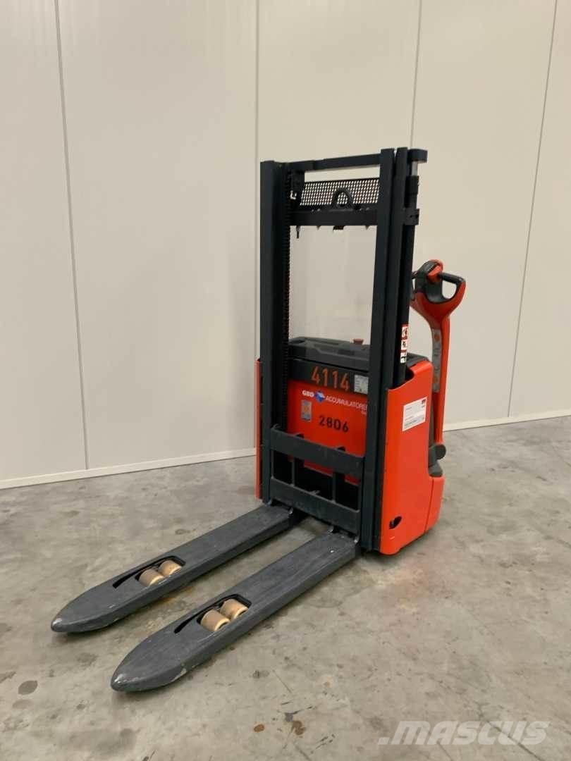 Linde L10B Platvormiga virnastajad