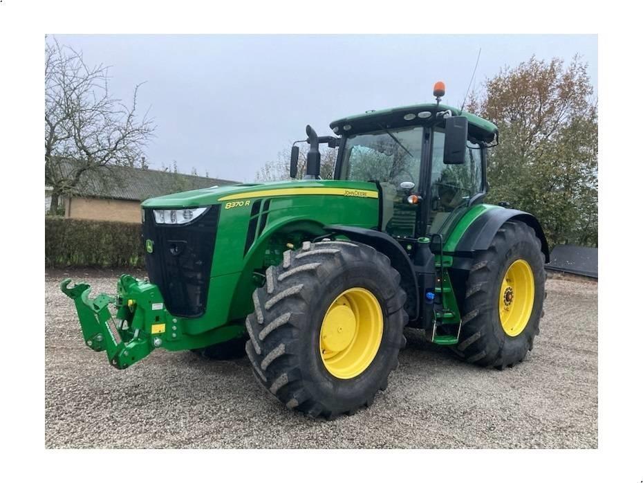 John Deere 8370 R Traktorid