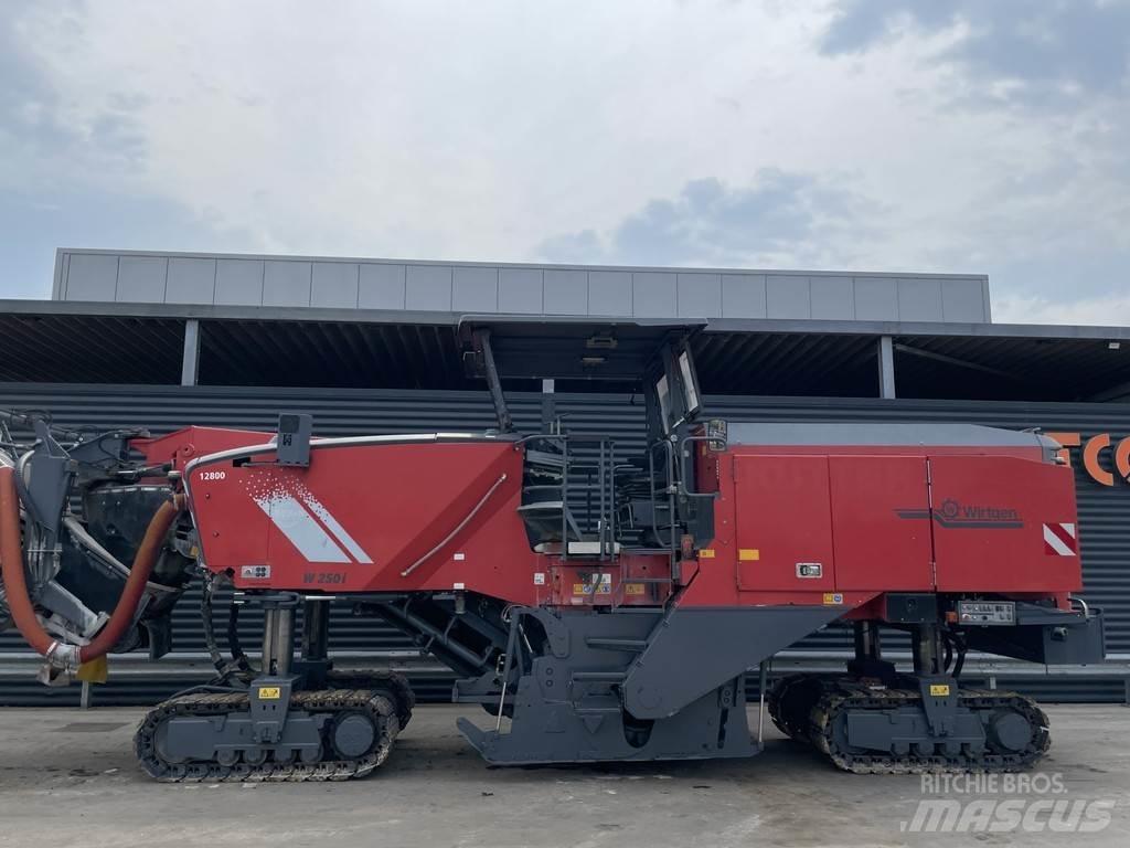 Wirtgen W 250 Asfaldi külmfreesimise masinad