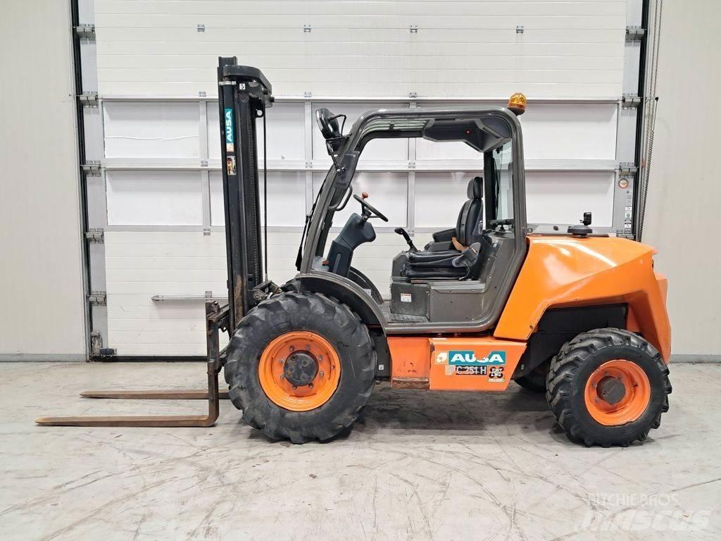 Ausa C251 HX4 Maastikutõstukid