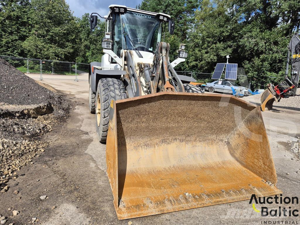 Volvo L 90 Rataslaadurid