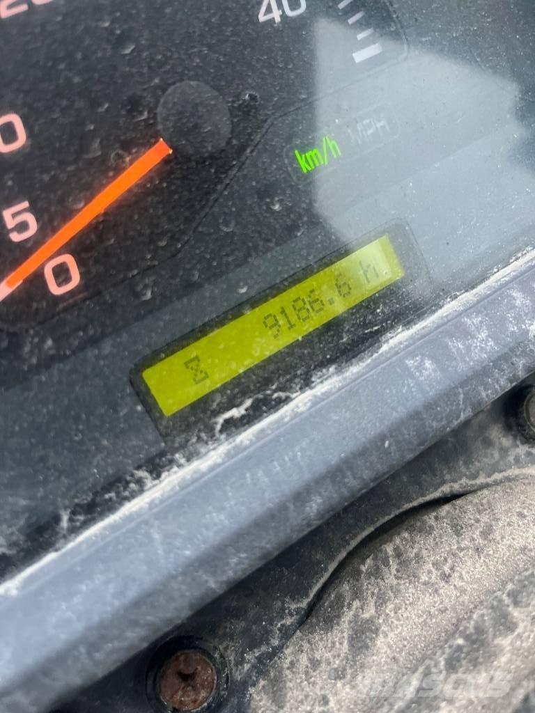 Komatsu WA 250 PZ-5 Rataslaadurid