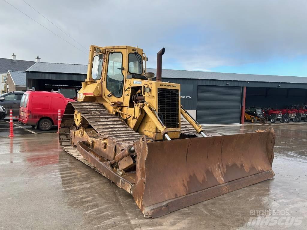 CAT D 5 H Buldooserid