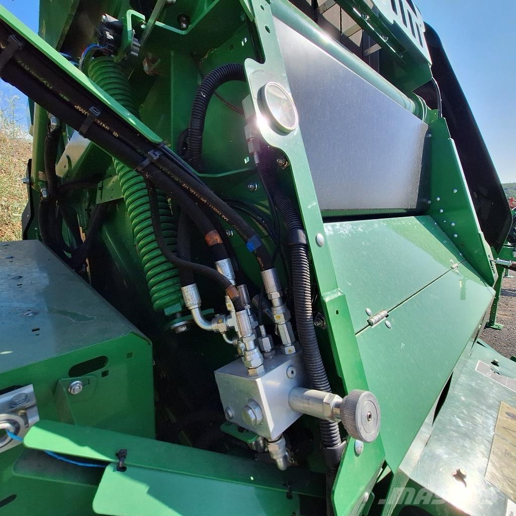 John Deere V 451 M Ruloonpressid