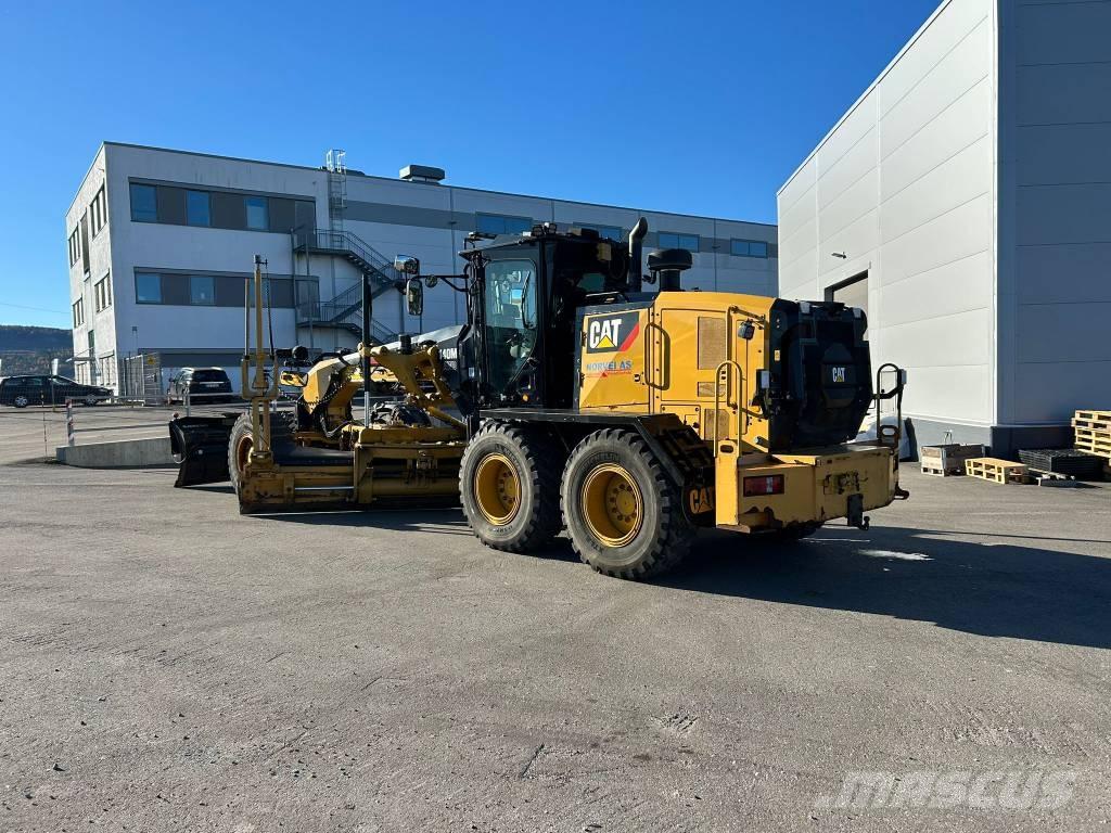 CAT 140 M 3 AWD Greiderid
