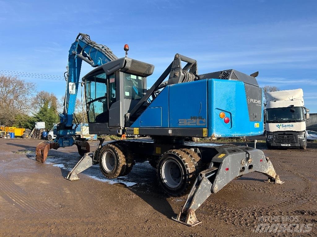 Fuchs MHL 320 T4F Materjalikäitlusmasinad