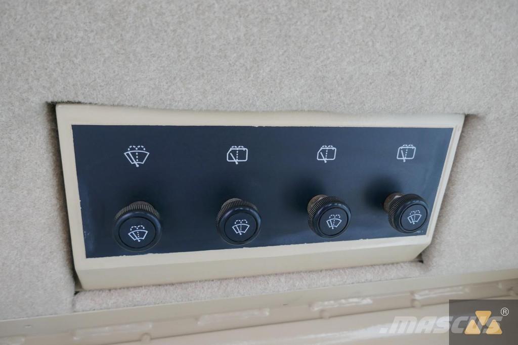 CAT D9R Ex-army Buldooserid