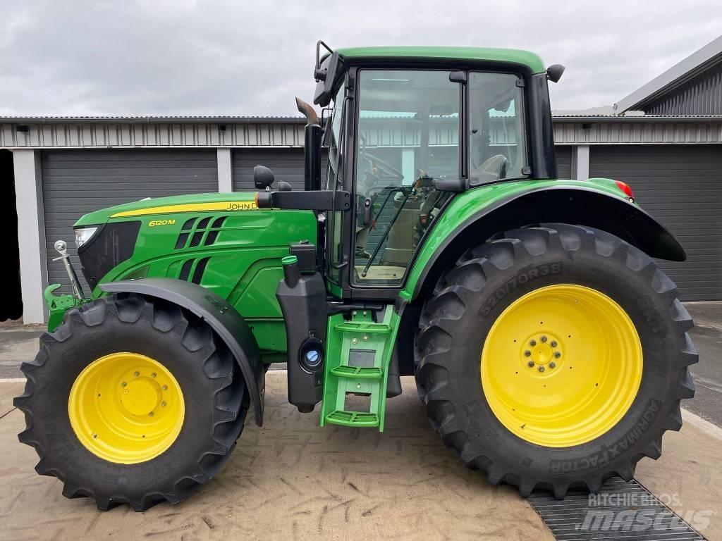 John Deere 6120 M Traktorid