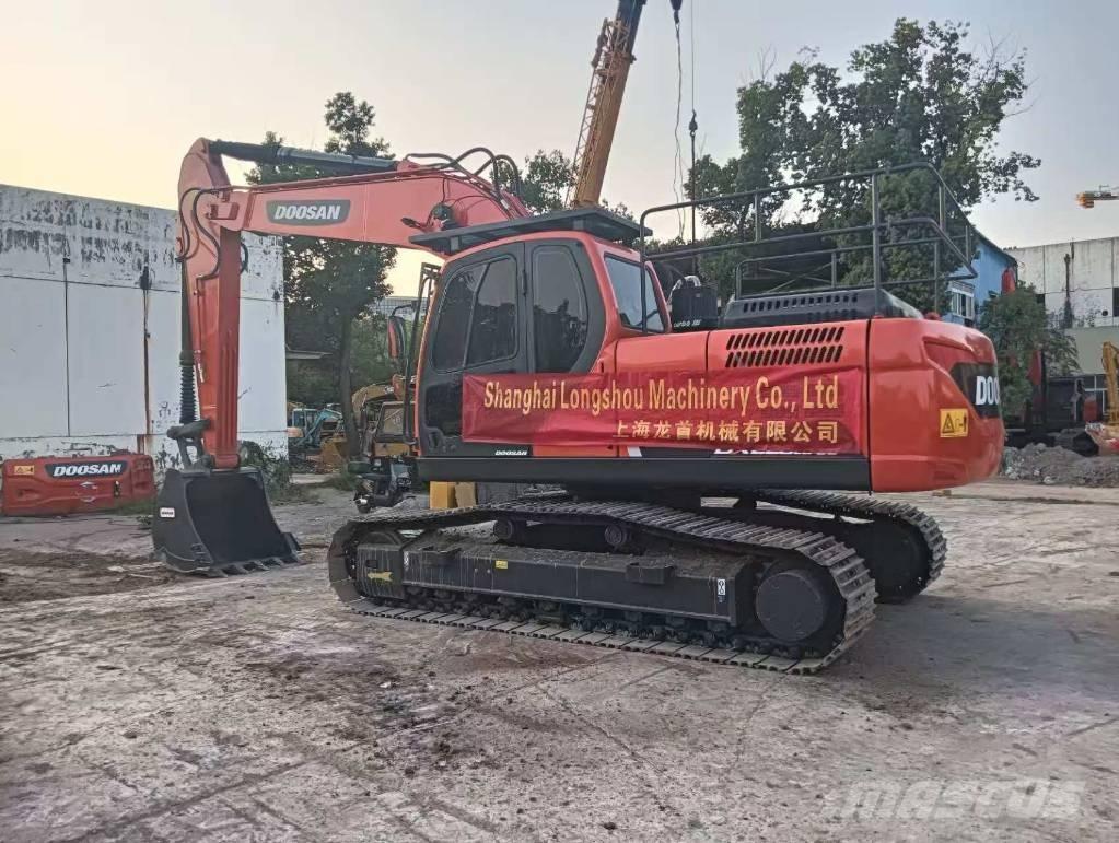 Doosan DX 225 LC-9C Roomikekskavaatorid