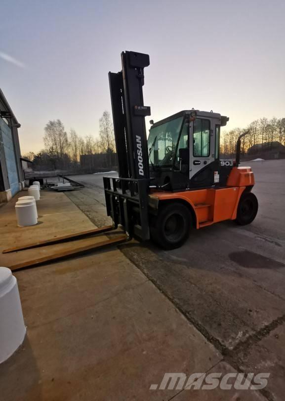 Doosan D90S-7 Diiseltõstukid