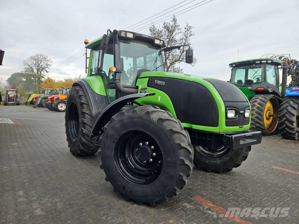 Valtra T 120 Traktorid