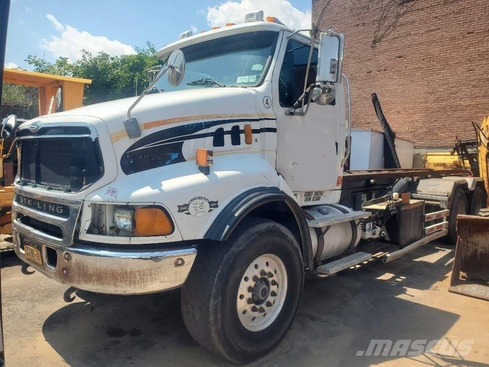 Sterling LT 9500 Trossüsteemiga vahetuskere veokid