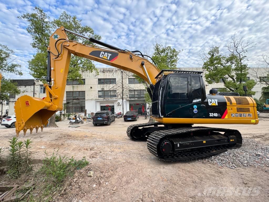 CAT 324 D L Roomikekskavaatorid