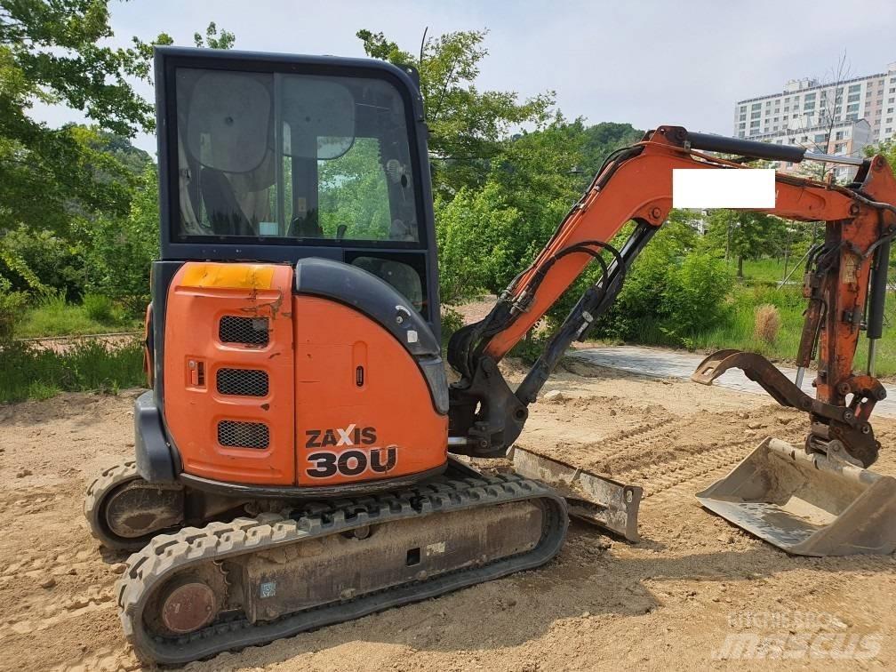 Hitachi ZX 30 Miniekskavaatorid < 7 t