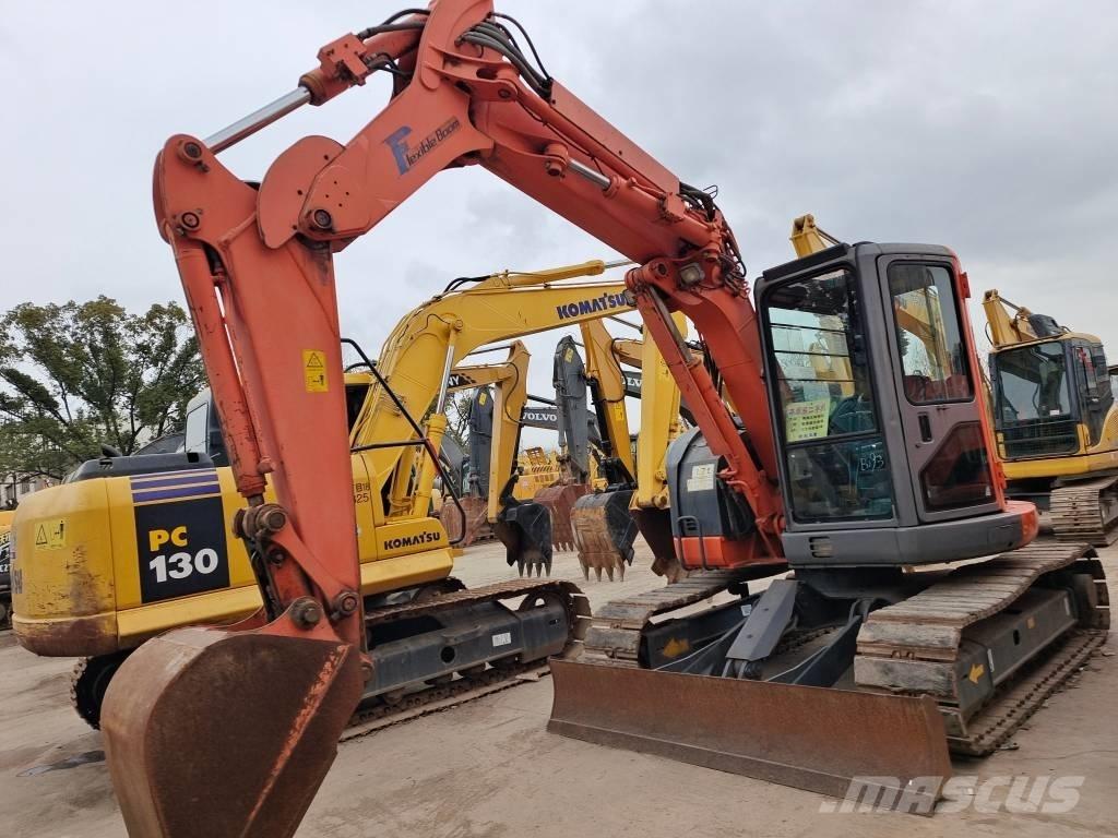 Hitachi ZX 75 Väikeekskavaatorid 7t-12t