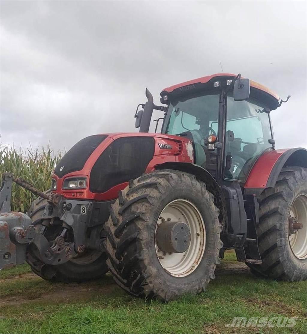 Valtra S352 Traktorid