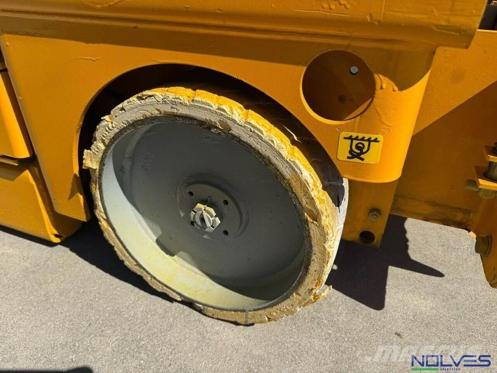 Haulotte COMPACT8 Käärtõstukid