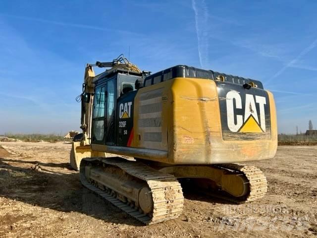 CAT 326 F L Roomikekskavaatorid