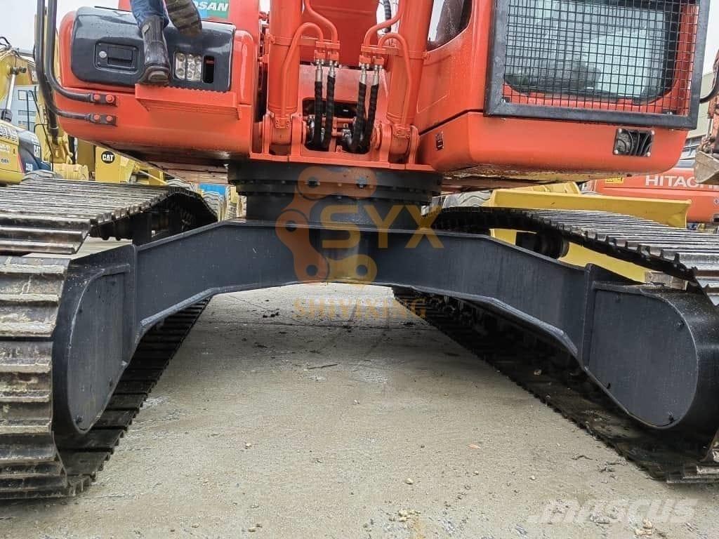 Doosan DX 225 LC Roomikekskavaatorid