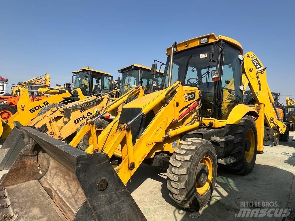 JCB 3 CX Ekskavaatorlaadurid