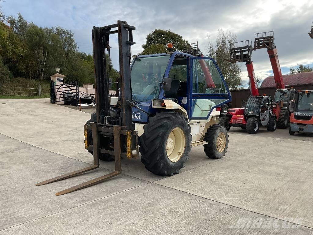 Manitou M 26.4 Maastikutõstukid