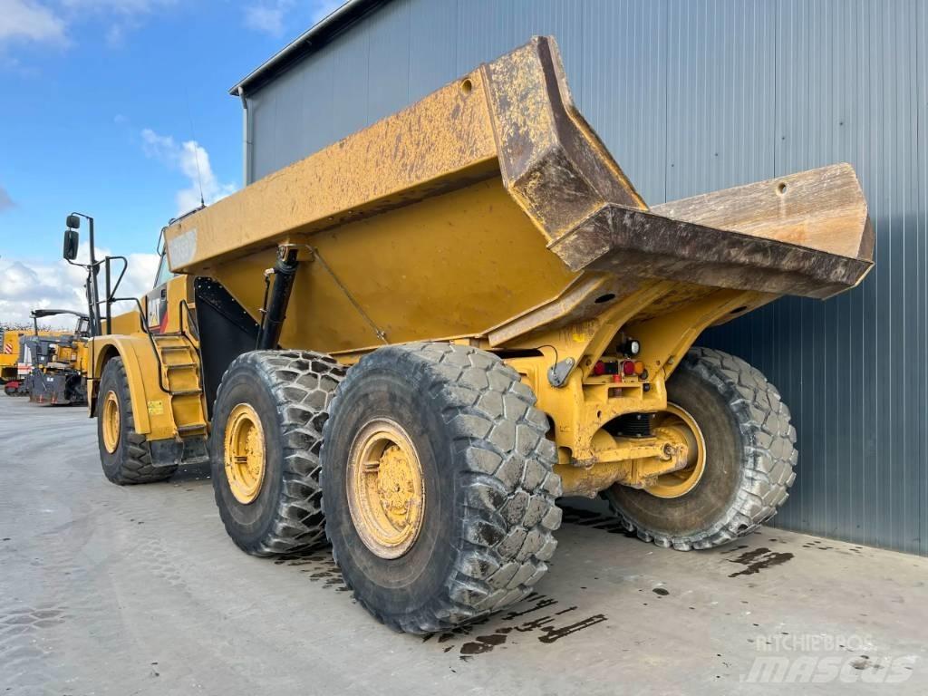 CAT 735 | 735B Liigendraamiga pinnaseveokid