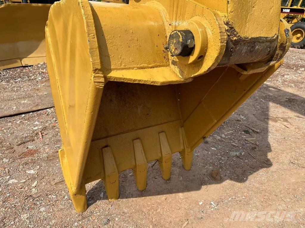 CAT 320 B Roomikekskavaatorid