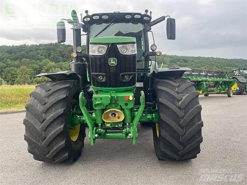 John Deere 6215r Traktorid