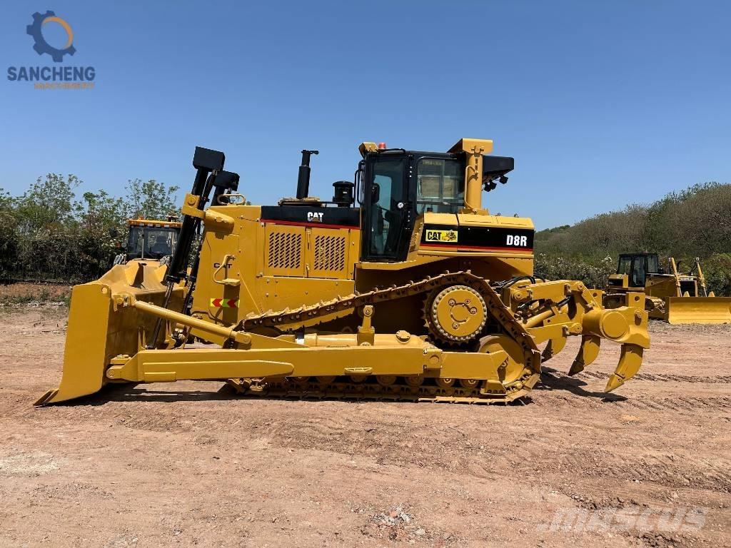 CAT D8R Buldooserid