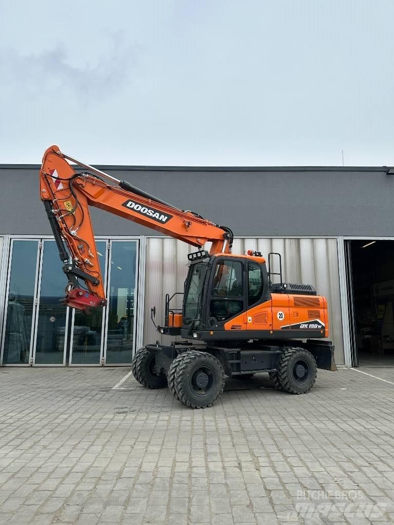 Doosan DX 190 W-7 Ratasekskavaatorid